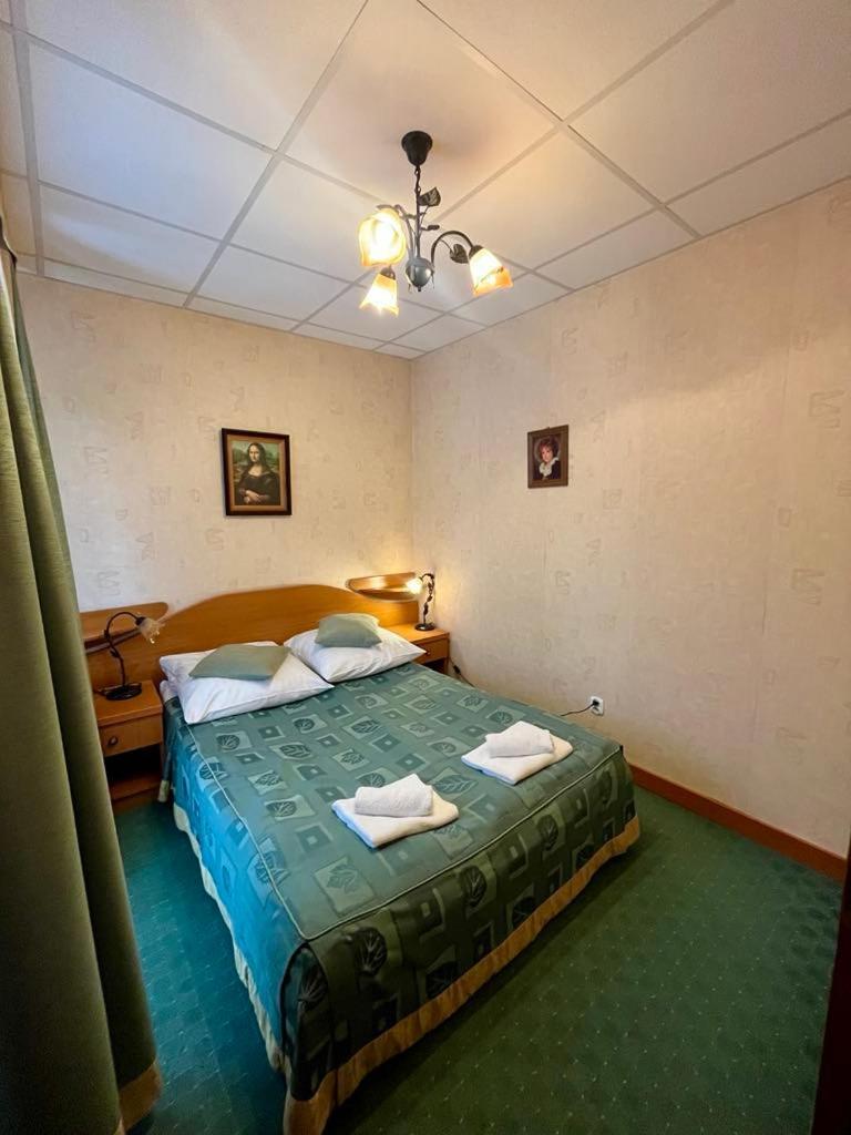 Hotel Henryk Krynica Zdroj Buitenkant foto