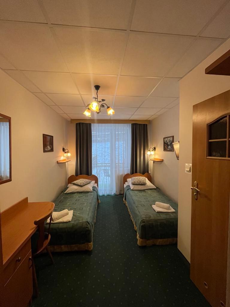 Hotel Henryk Krynica Zdroj Buitenkant foto