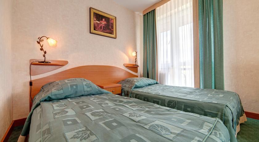 Hotel Henryk Krynica Zdroj Buitenkant foto
