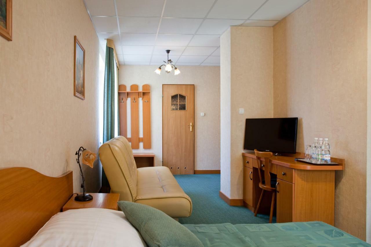 Hotel Henryk Krynica Zdroj Buitenkant foto