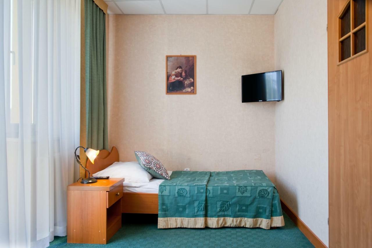 Hotel Henryk Krynica Zdroj Buitenkant foto